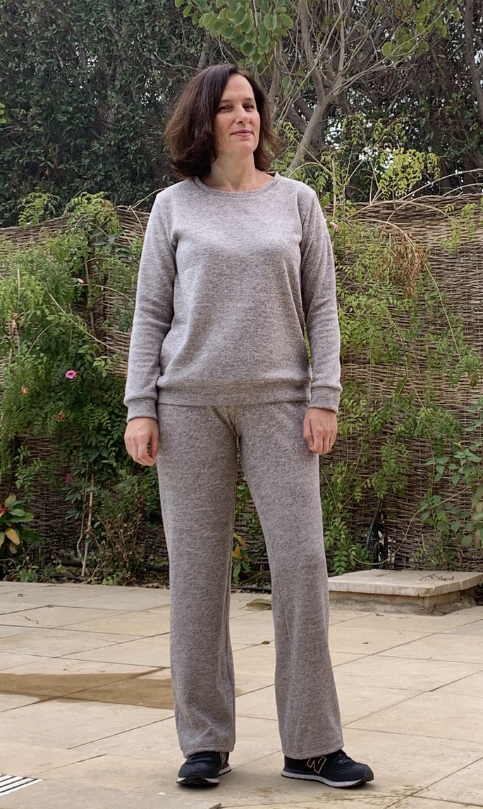 D2E64BB9-D9EE-4A4B-BCC8-5D4B3E1C5F6B